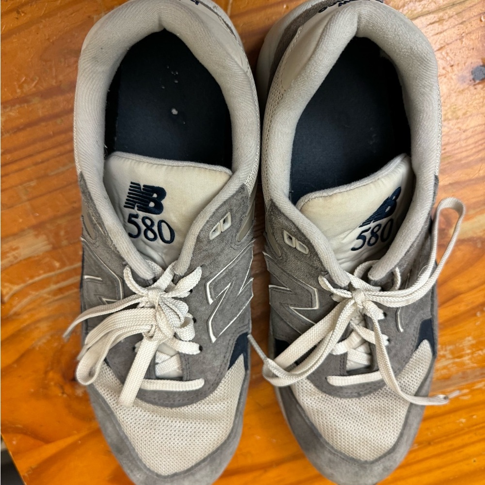 New Balance 580 Men's Gray and Cream Sneakers